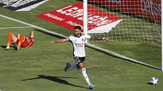 Colo Colo tomó ventaja ante Audax Italiano con un penal de Juan Martín Lucero