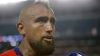 Arturo Vidal optimista tras la caída: “Con trabajo duro, no habrán límites”