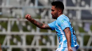 Luis Jiménez duró cinco minutos en la cancha en gran goleada de Magallanes