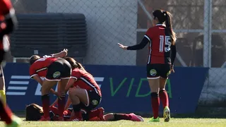 Dirección del Trabajo multó a 25 clubes del fútbol femenino por variadas infracciones