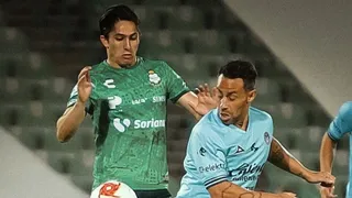 Santos Laguna de Diego Valdés goleó a un Mazatlán repleto de chilenos