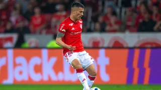 Charles Aránguiz estaría a horas de volver a vestir la camiseta de la Universidad de Chile