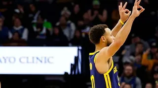 Stephen Curry rozó el triple doble en la victoria de los Warriors ante Minnesota Timberwolves