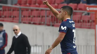 Nicolás Guerra estiró la ventaja de la U frente a Temuco con un cabezazo letal