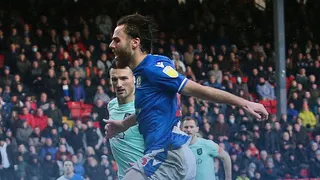 Blackburn extrañó los goles de Brereton en intenso empate ante Huddersfield en el Championship