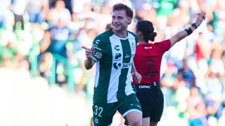 ¿Se queda en México?: Santos Laguna toma una decisión con el futuro de Bruno Barticciotto