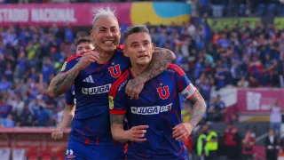 La U prepara un plan especial para Vargas y Aránguiz: la fórmula para retenerlos hasta 2028