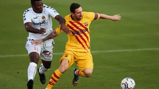 Barcelona venció a Nástic en el estreno de Koeman y con Messi en cancha