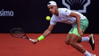 Francisco Cerúndolo pasó a tercera ronda en Madrid tras despachar a Maroszan