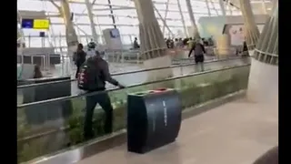 Hinchas de Colo Colo y U. de Chile protagonizaron violento enfrentamiento en el Aeropuerto