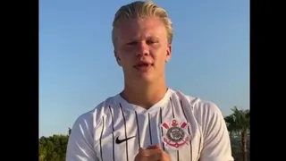 Erling Haaland causó furor en redes al publicar saludo con la camiseta de Corinthians