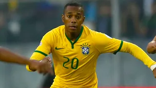 Justicia brasileña retuvo el pasaporte de Robinho por condena en Italia