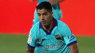 Luis Suárez recuperó la ventaja para Barcelona ante Villarreal en intenso arranque
