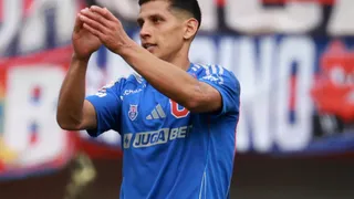 Una buena y una mala: figura de U de Chile renovó su contrato, pero preocupa por su lesión