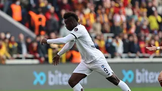 ¡Bombazo! Mario Balotelli anotó otro golazo en la Superliga de Turquía