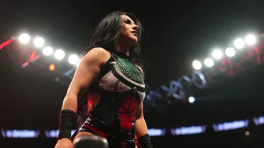 Stephanie Vaquer hace historia: la chilena conquista Crown Jewel y se convierte en reina absoluta de la WWE