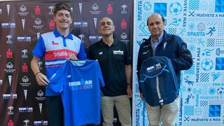 Diego Moya participó en el lanzamiento del kit de competencia del Ironman 70.3 de Pucón