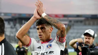 Colo Colo iniciará conversaciones con Esteban Pavez para la renovación de su contrato