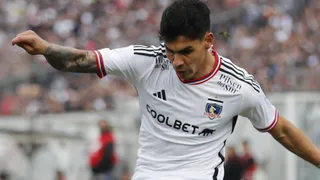 Colo Colo tomó la delantera ante Audax Italiano con un cabezazo de Wiemberg