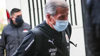 Tabárez: Messi no tendrá marca individual, pobre el que tenga que hacerlo