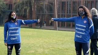 La Roja Femenina volvió a las prácticas en cancha para preparar el Repechaje Olímpico