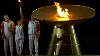 Lucy López, Nicolás Massú y Fernando González encendieron el pebetero de Santiago 2023