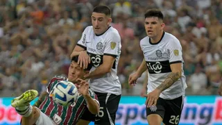 Colo Colo acelera su reconstrucción: confirman negociaciones con defensa extranjero para el 2026