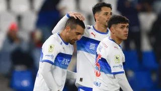 La UC pierde a un titular en plena pelea por el Chile 2: va al quirófano