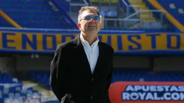 Colo Colo mira a la UC: la inesperada visita de Aníbal Mosa al Claro Arena