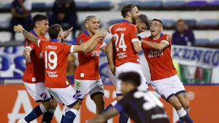 Nacional de Montevideo tuvo su primera victoria en la Libertadores y hundió a Vélez