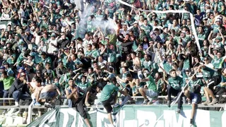 Barristas de Colo Colo y Wanderers provocaron graves desmanes en Valparaíso