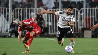 Jeyson Rojas y su revancha en Colo Colo: obliga a mover la banca en plena pelea por el puesto