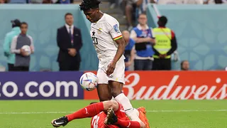 Sergio Rochet dio rebote y cometió penal en el Ghana-Uruguay