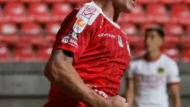 U Española se adelanta en el mercado de pases y ficha a exdelantero de La Calera