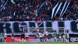 Alcalde confirma veto a Colo Colo en La Florida: partido con aforo reducido y sin hinchas albos