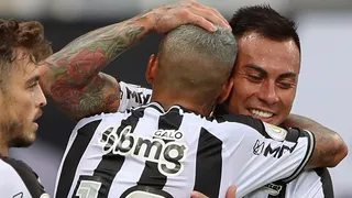 Atlético Mineiro derribó a Fortaleza con un gol de Eduardo Vargas