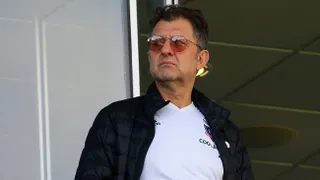 Mosa apuntó a la administración de Stöhwing y criticó la venta de Damián Pizarro: “Lo regalamos”