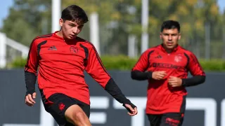 Noticias de Colo Colo hoy 15 de septiembre: La joya de 16 años que asombra, el dilema Vozinha y alerta médica