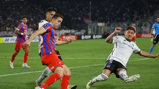 Colo Colo recibió la visita de Justo Villar en su hotel en Paraguay