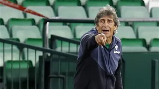 Manuel Pellegrini: Claudio Bravo es un portero importante, su trayectoria lo avala