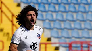 Incansable: El intenso entrenamiento de Falcón en la práctica dominical de Colo Colo