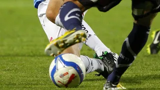 Crítica de libros en Al Aire Libre: “Sencillamente fútbol”, de Luis Rodoni
