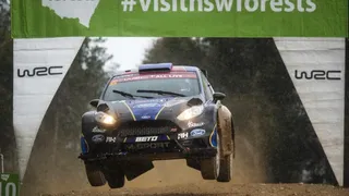 Alberto Heller se convirtió en el primer chileno en ganar una etapa del Mundial de Rally