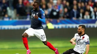 Francia goleó a Albania y mantuvo la lucha en el Grupo H de las Clasificatorias a la Eurocopa