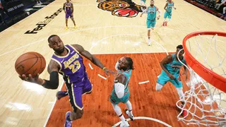 LeBron James y Los Lakers sumaron su séptima victoria seguida en la NBA