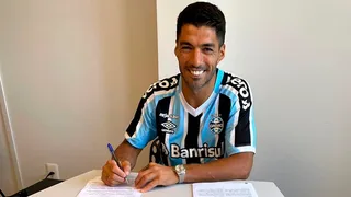 Gremio oficializó la incorporación del uruguayo Luis Suárez
