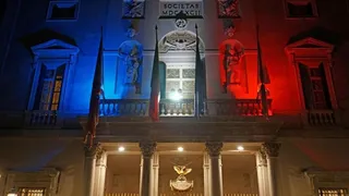 El fútbol francés se moviliza para ayudar tras la catástrofe de Notre Dame