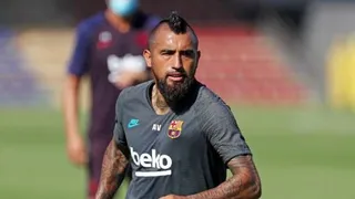 Arturo Vidal salió a trotar con “una futura campeona de atletismo”