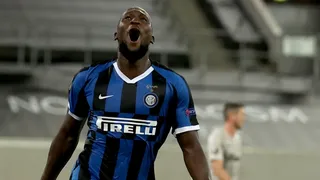 Romelu Lukaku, Ever Banega y Bruno Fernandes aspiran al mejor jugador de la Europa League