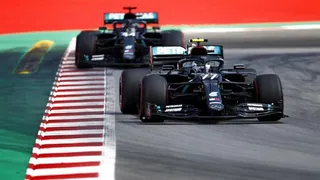 Lewis Hamilton llevó su hegemonía a España y se adjudicó la pole en Montmeló